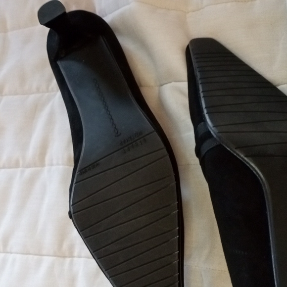 Stuart Weitzman shoes - Picture 8 of 16